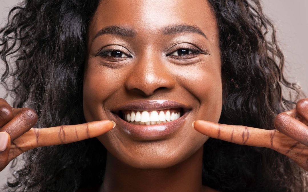 Professional Teeth Whitening: What to Expect and How Long It Lasts